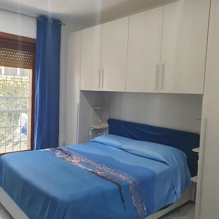 Casa Sant'elmo 21 3* ナポリ